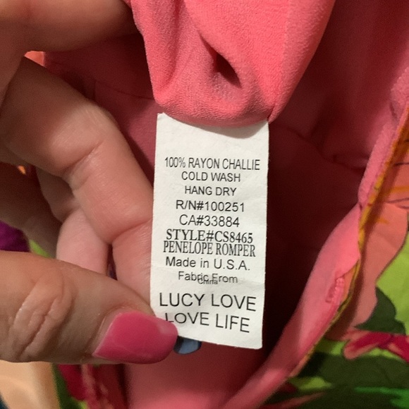 LUCY LOVE Vibrant Floral Sleeveless Romper size M - Picture 5 of 6